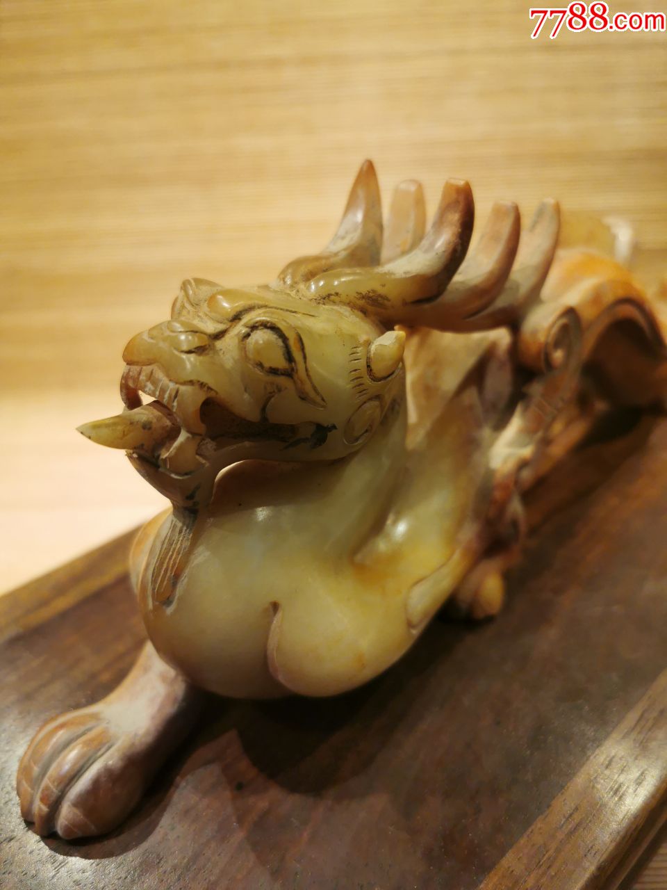 和田玉高古汉龙玉器摆件,玉螭龙整料雕刻,造型威武大气,雕工精湛,和田