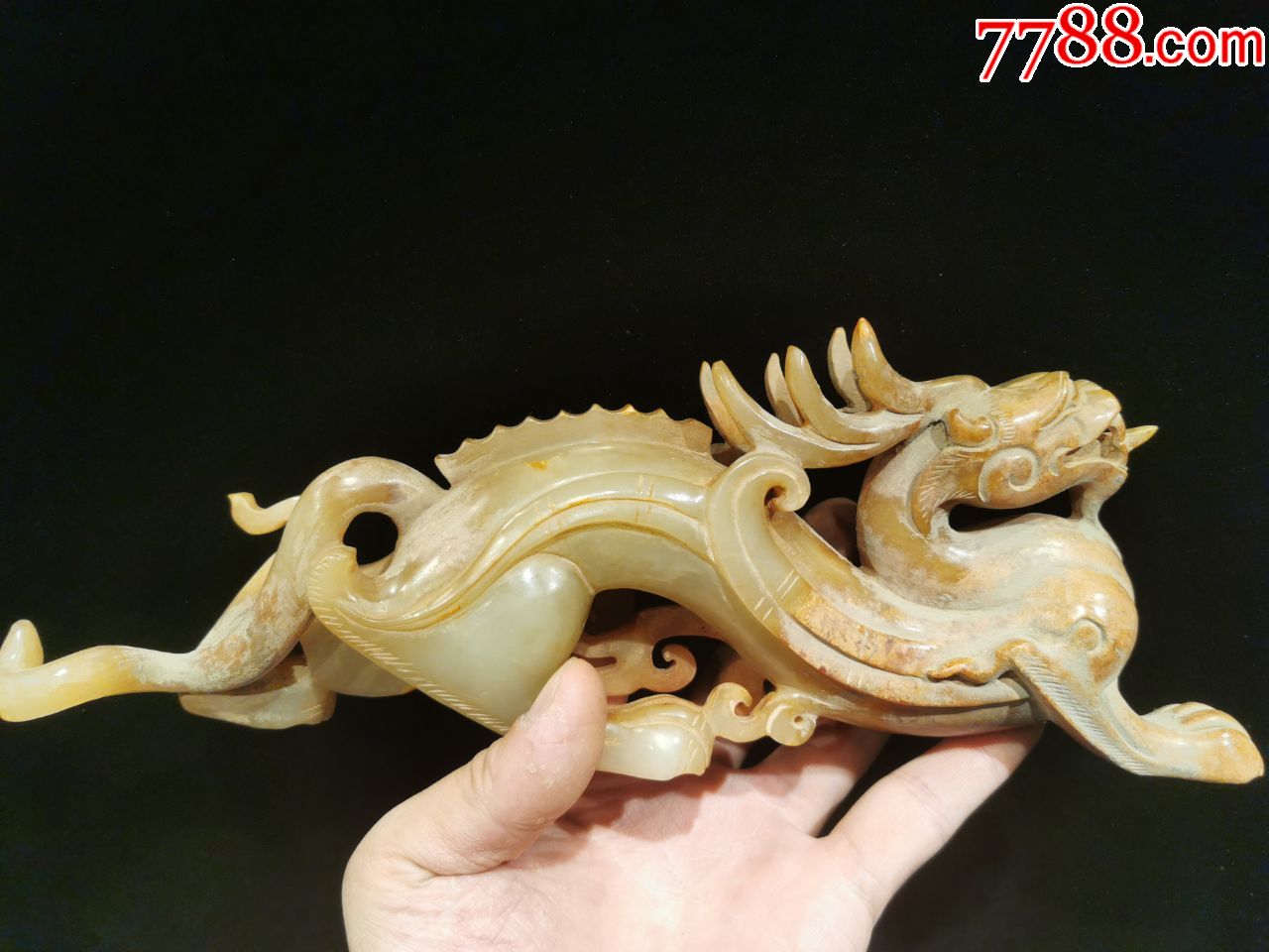 和田玉高古汉龙玉器摆件,玉螭龙整料雕刻,造型威武大气,雕工精湛,和田