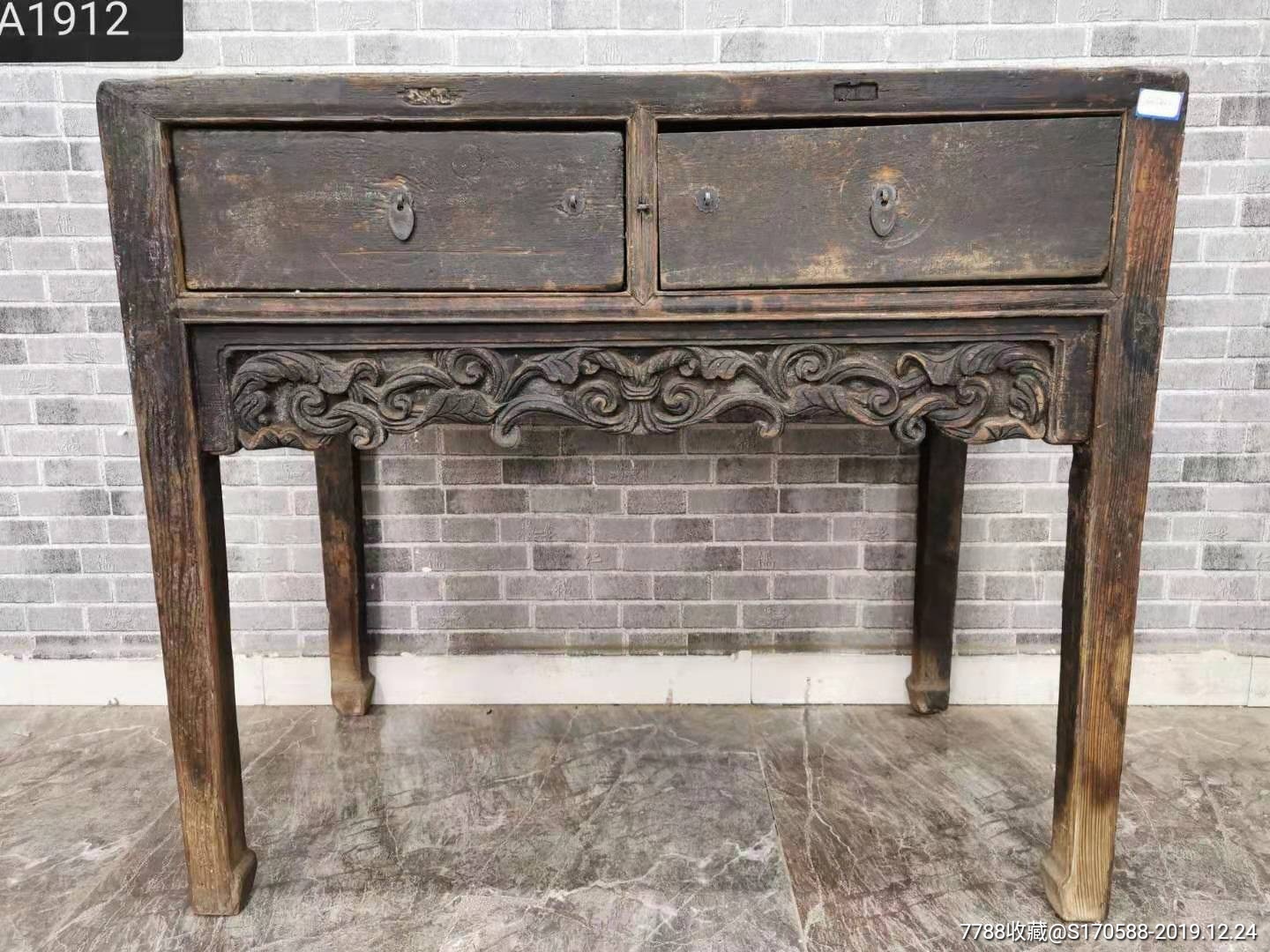 清代老二屉书桌松木浮雕图案精美