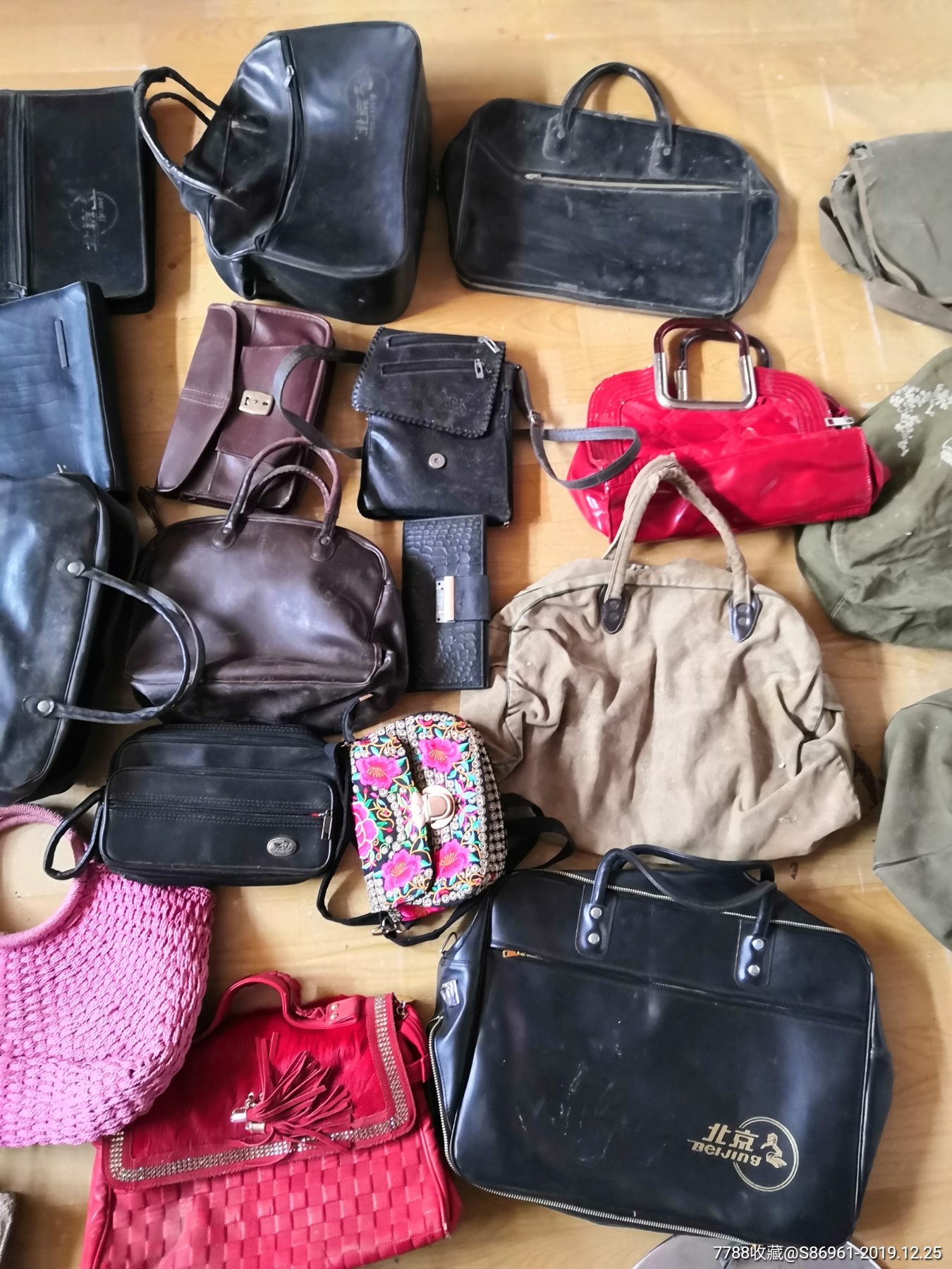 八十年代各种包皮包公文包等怀旧收藏影视道具