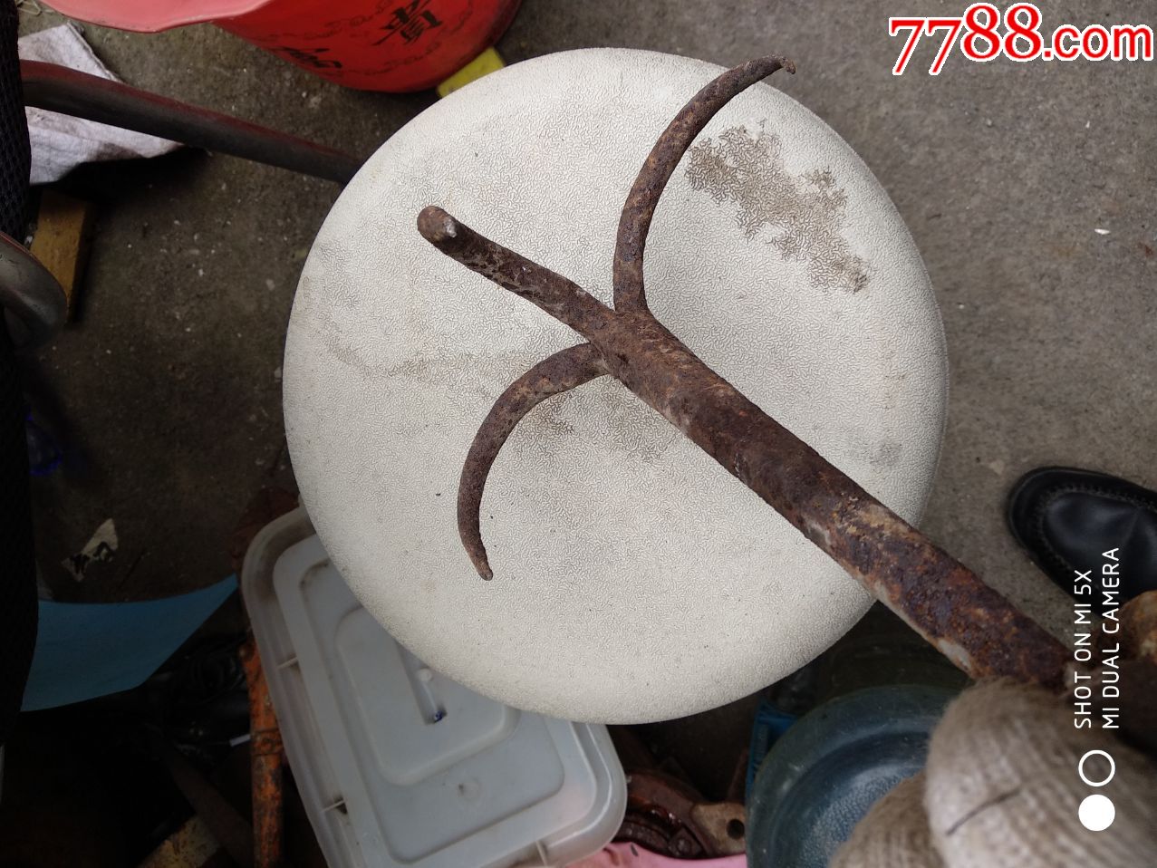 手工4个爪钩子可以井里捞水桶