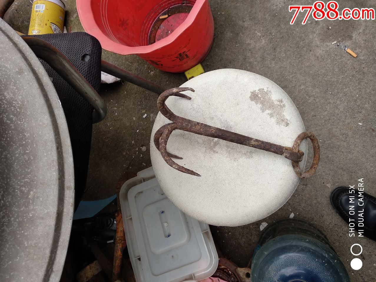 手工4个爪钩子可以井里捞水桶