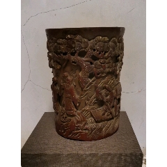 人物竹雕笔筒(se70403379)_7788收藏__收藏热线