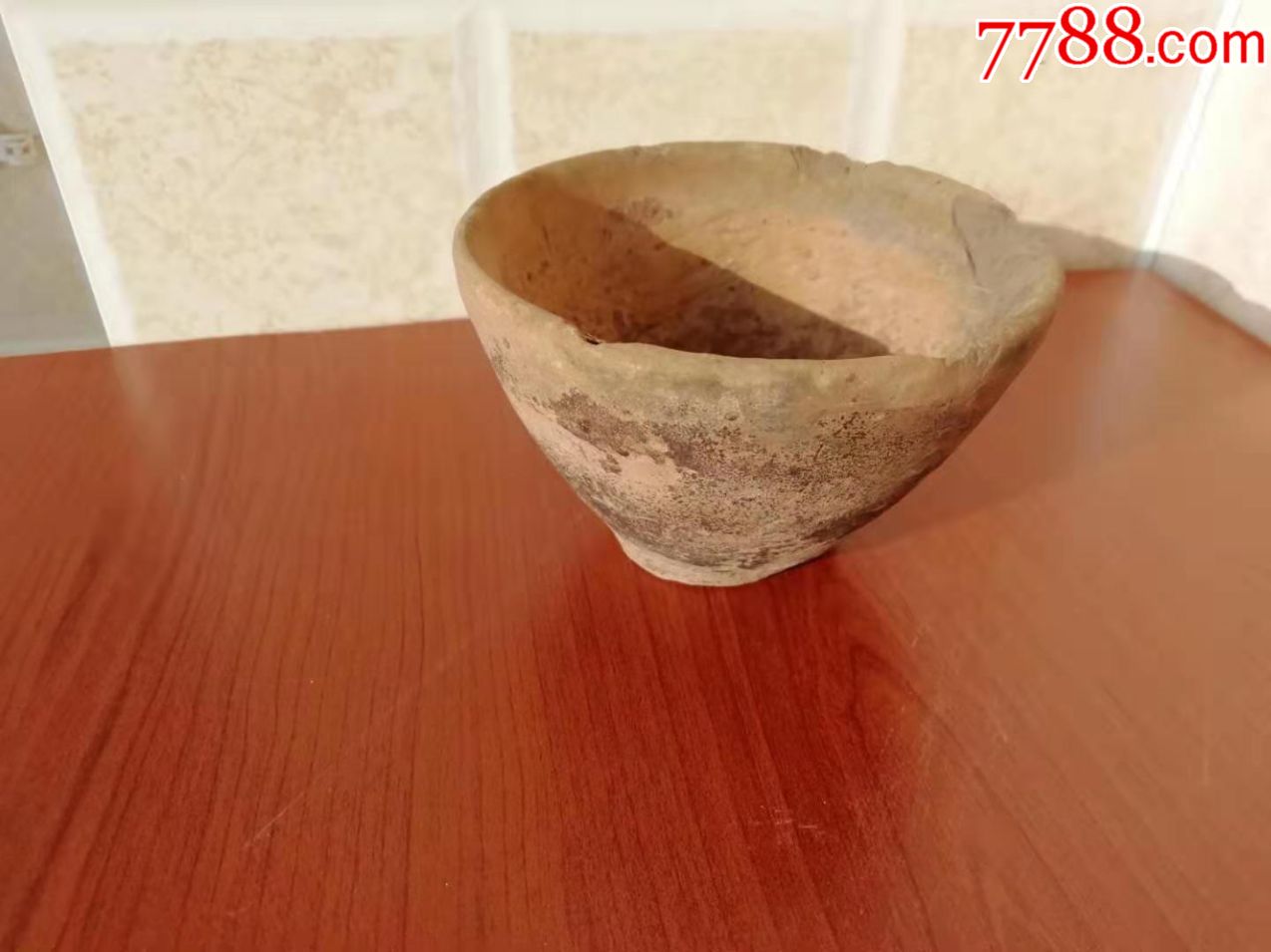 汉代陶灶上的灰陶碗