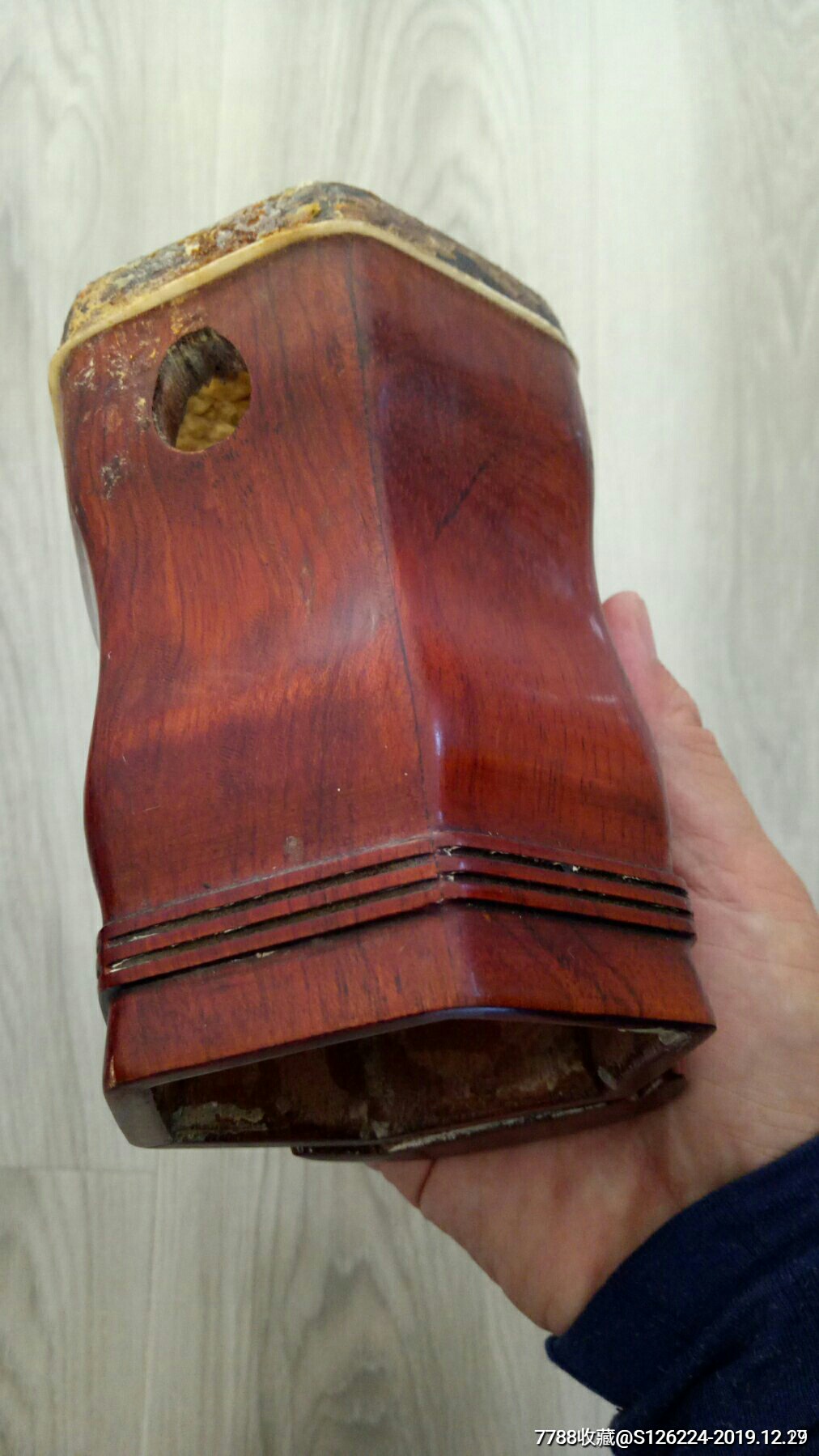 刚收的海黄二胡琴筒.