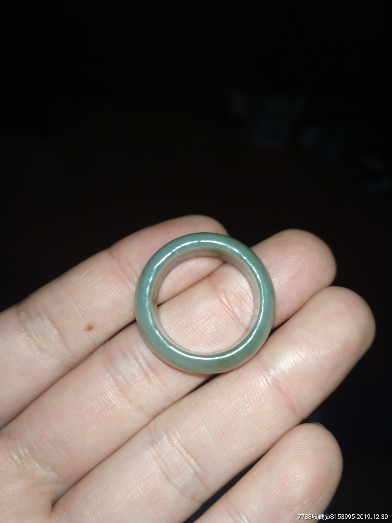 两枚清代老和田青玉戒指,老和田扳指,老和田戒圈