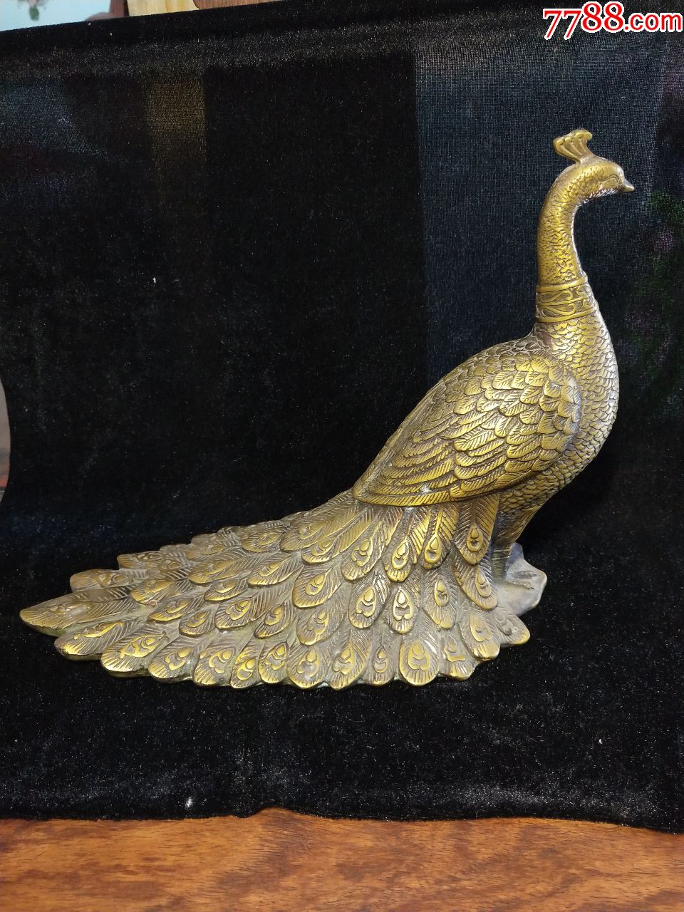 铜雕孔雀摆件
