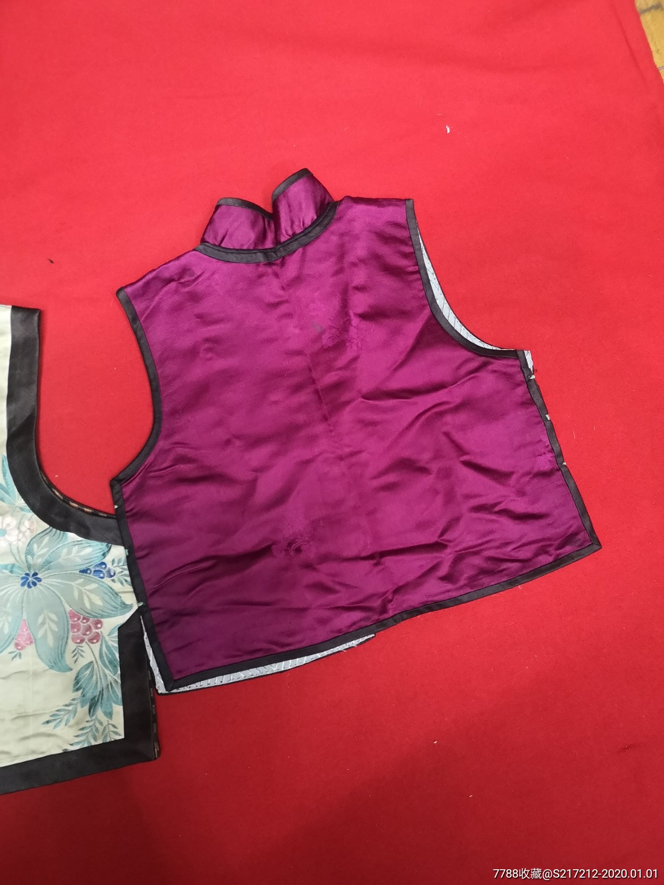 民国时期小孩子坎肩两件合售