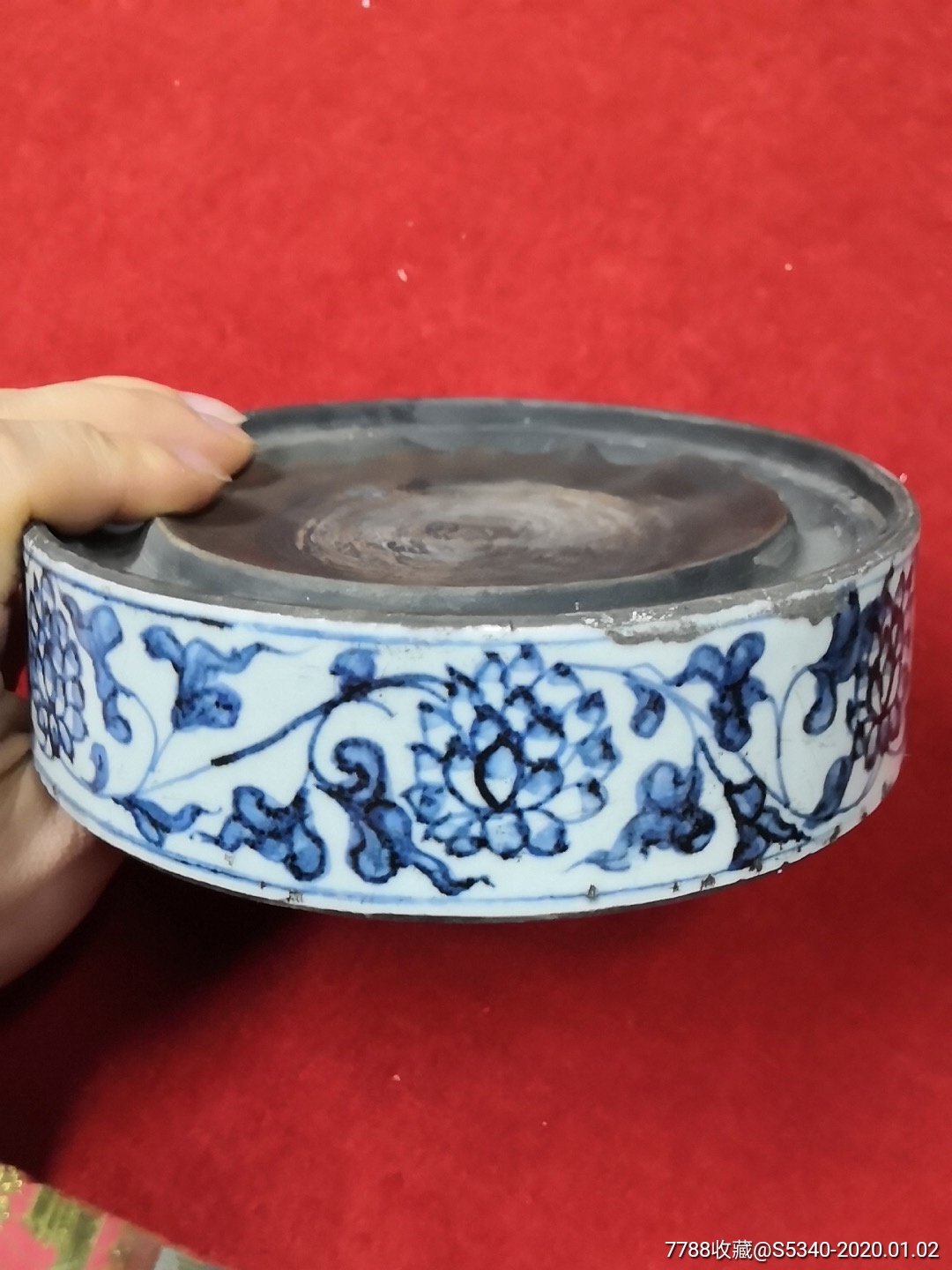 缠枝莲老瓷砚台一方