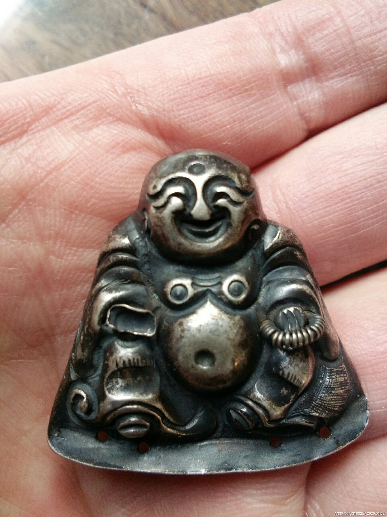 民国时期老银虎头帽上老银弥勒佛一个