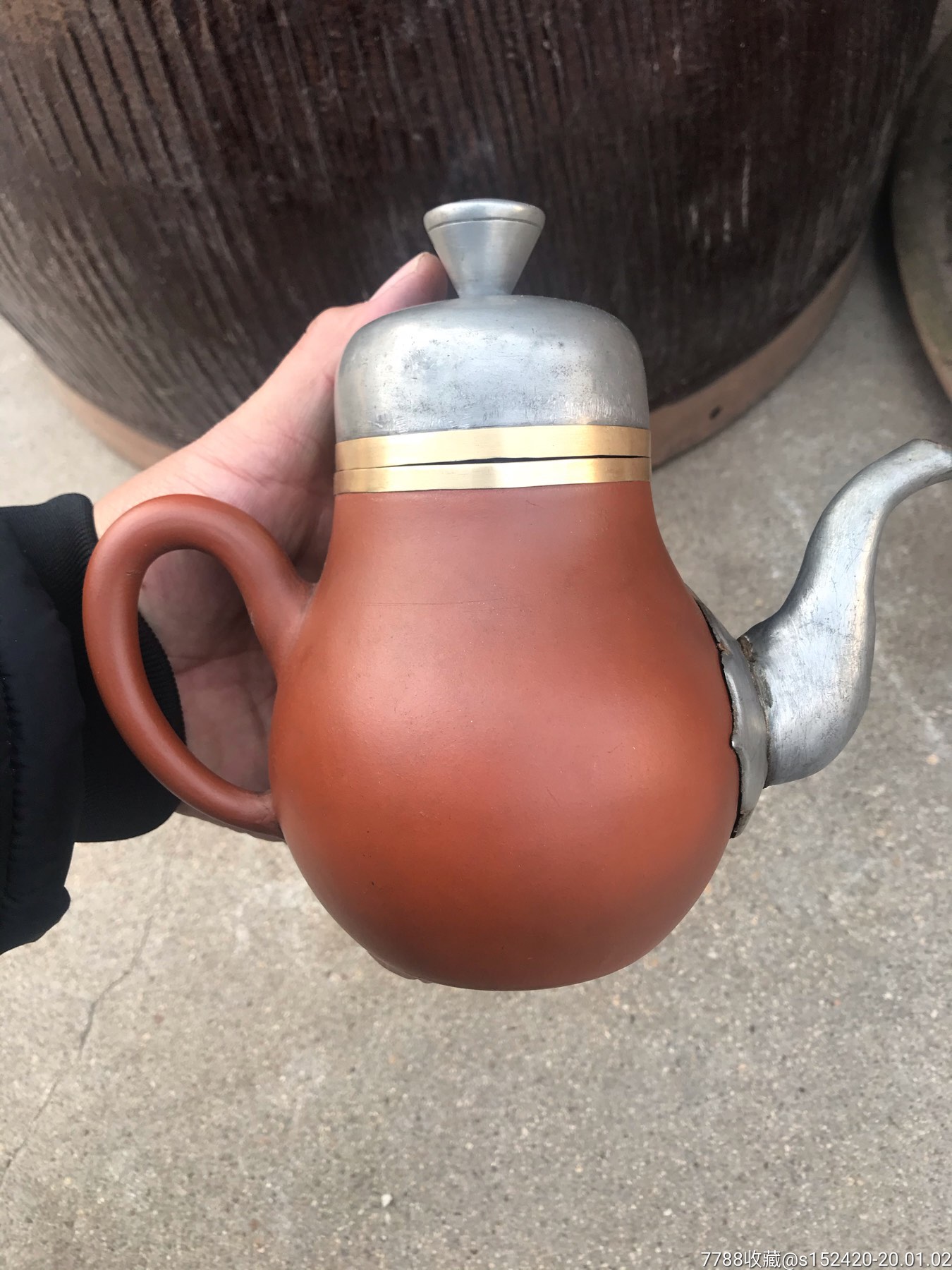 民国点铜包锡梨形老紫砂壶,老执壶