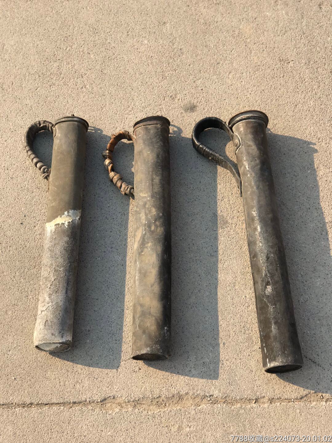 铜水壶三件:清代行军水壶三件,全品包老,尺寸如图,三件通走