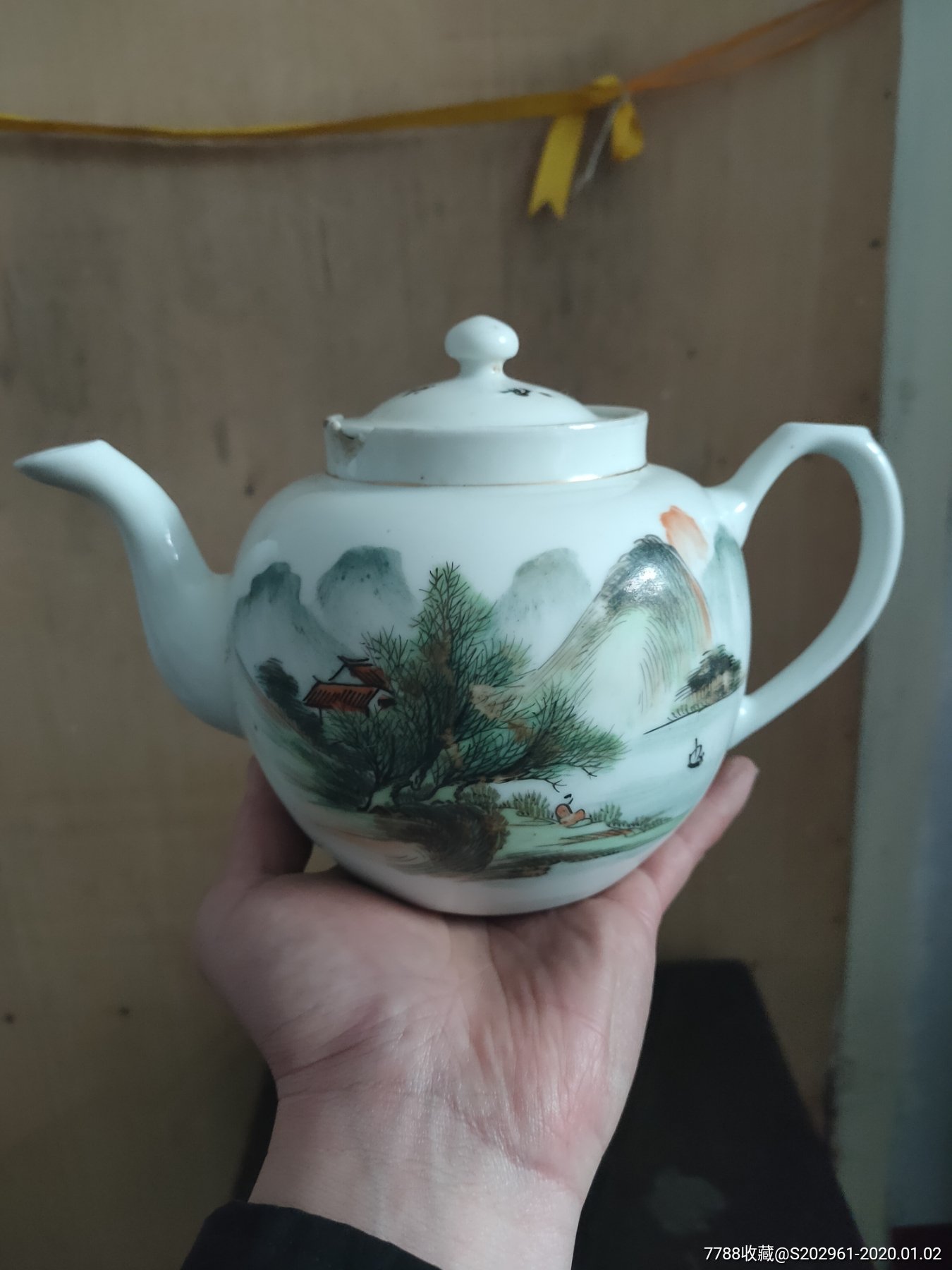 50年代景德镇山水茶壶