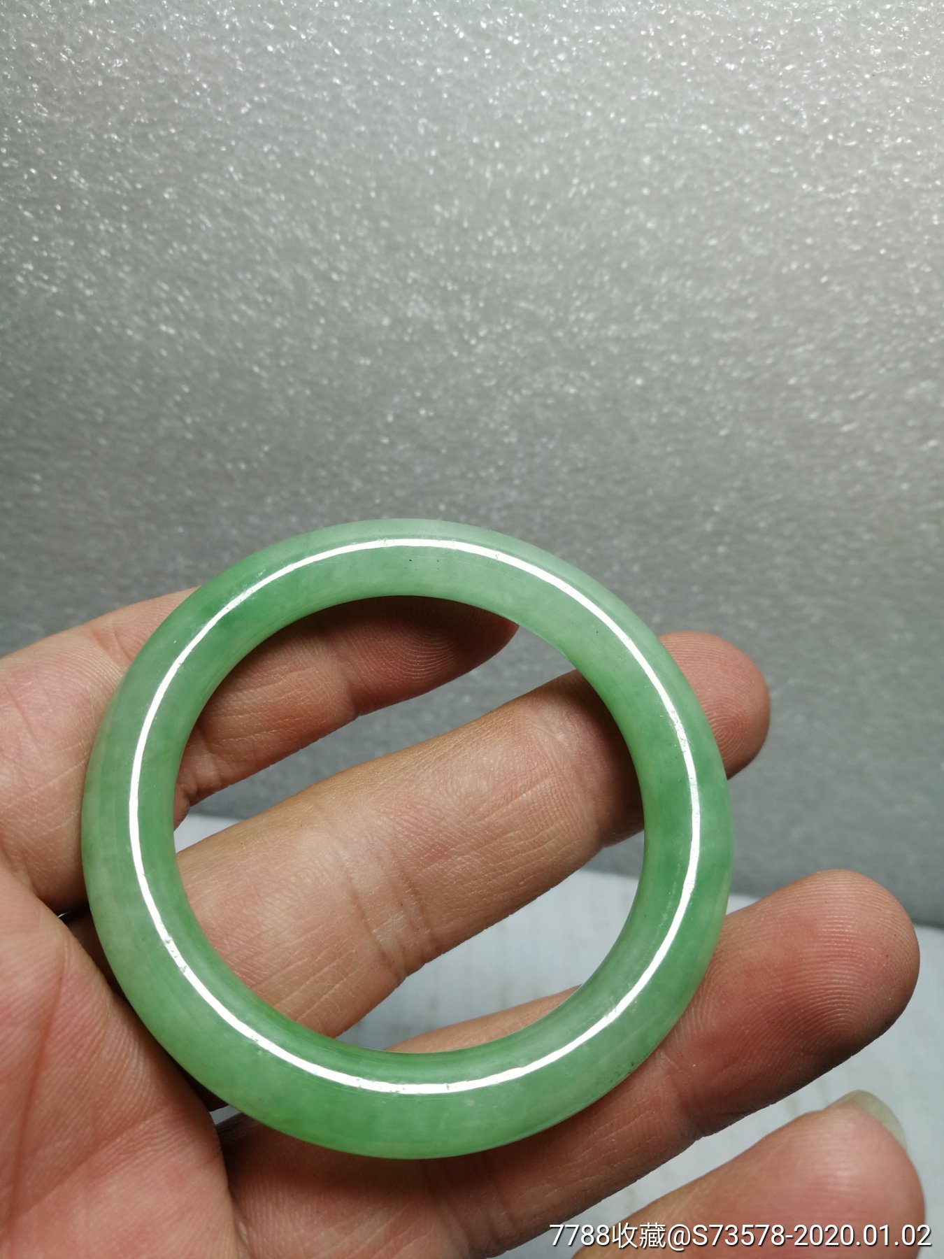 农村收到清代翡翠袈裟环