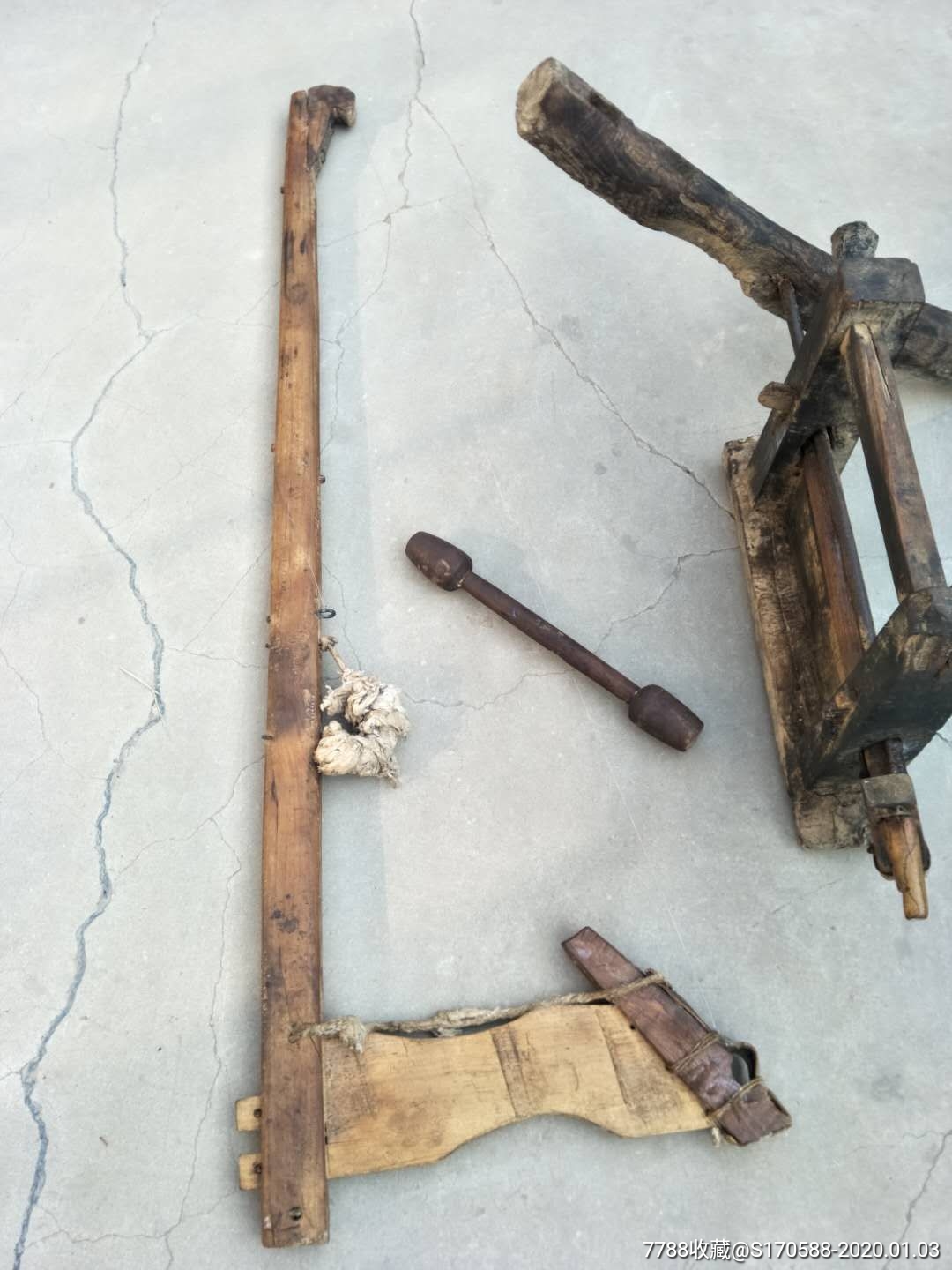 民俗老物件,手工弹棉花亚棉花的工具