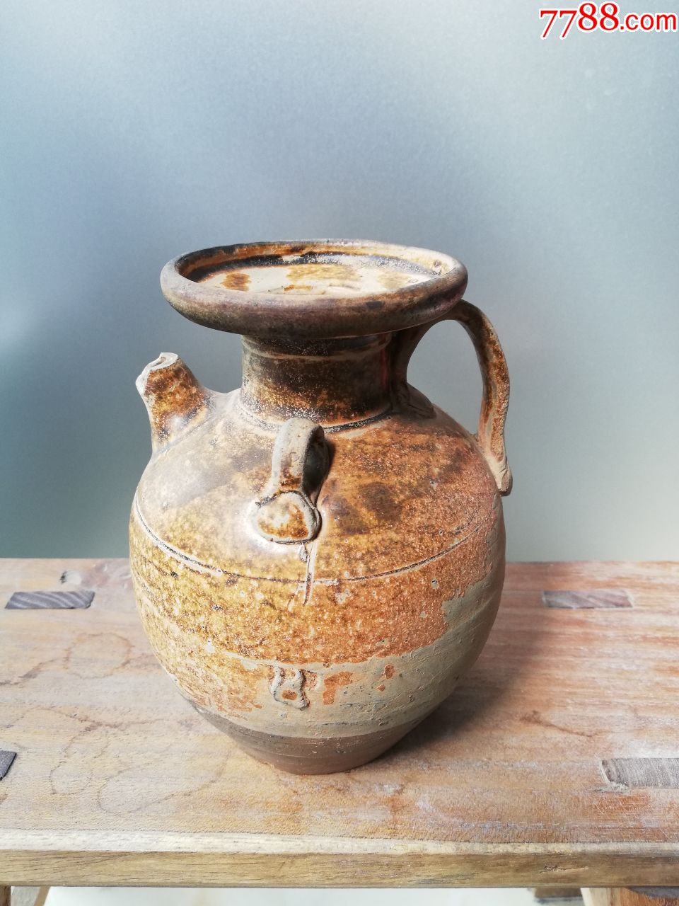 唐双系盘口执壶