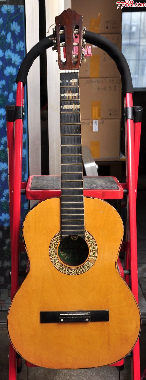 金雀牌吉他