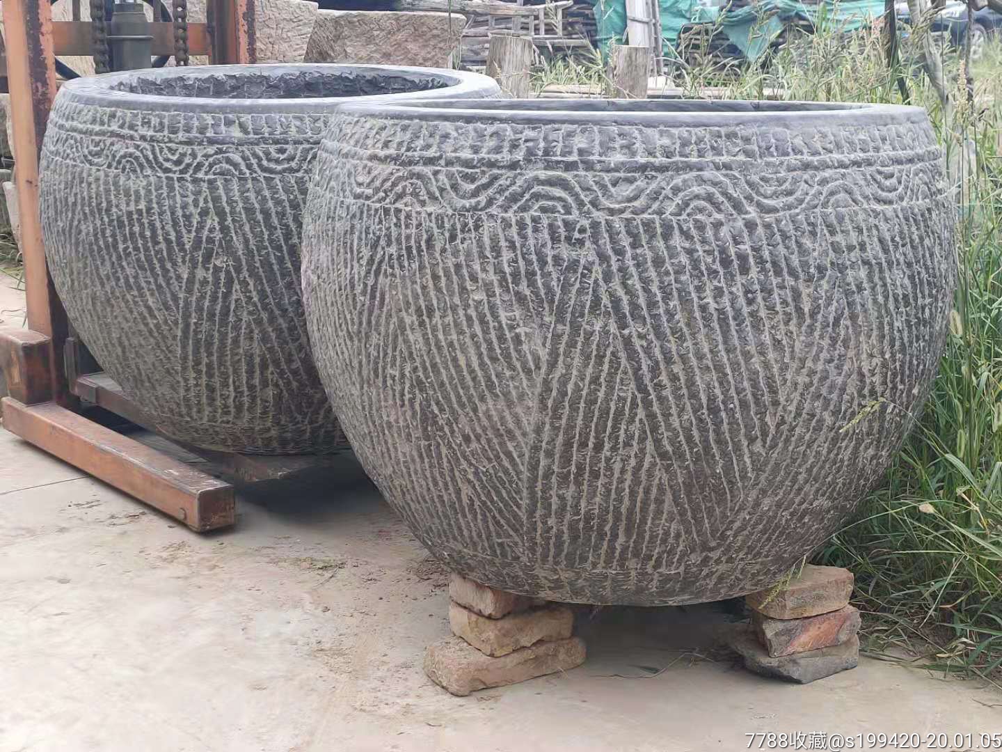 精品大尺寸青石石缸一对.