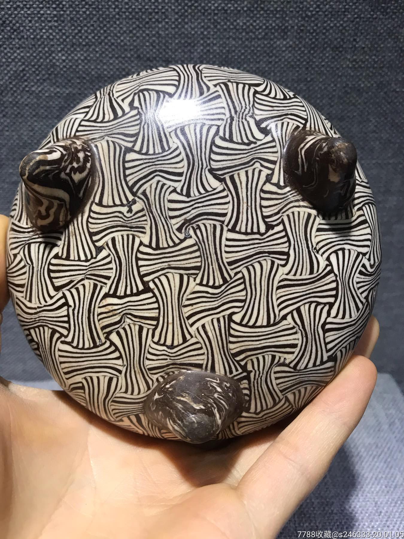 宋代绞胎瓷香炉