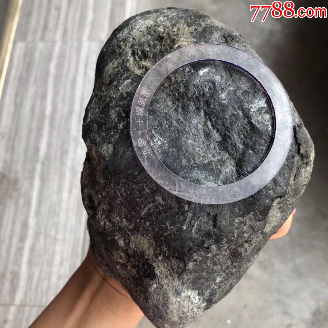 1公斤老莫湾基种水挺透荧光强大赌飘花赌手镯_价格4900元【云南翡翠狼