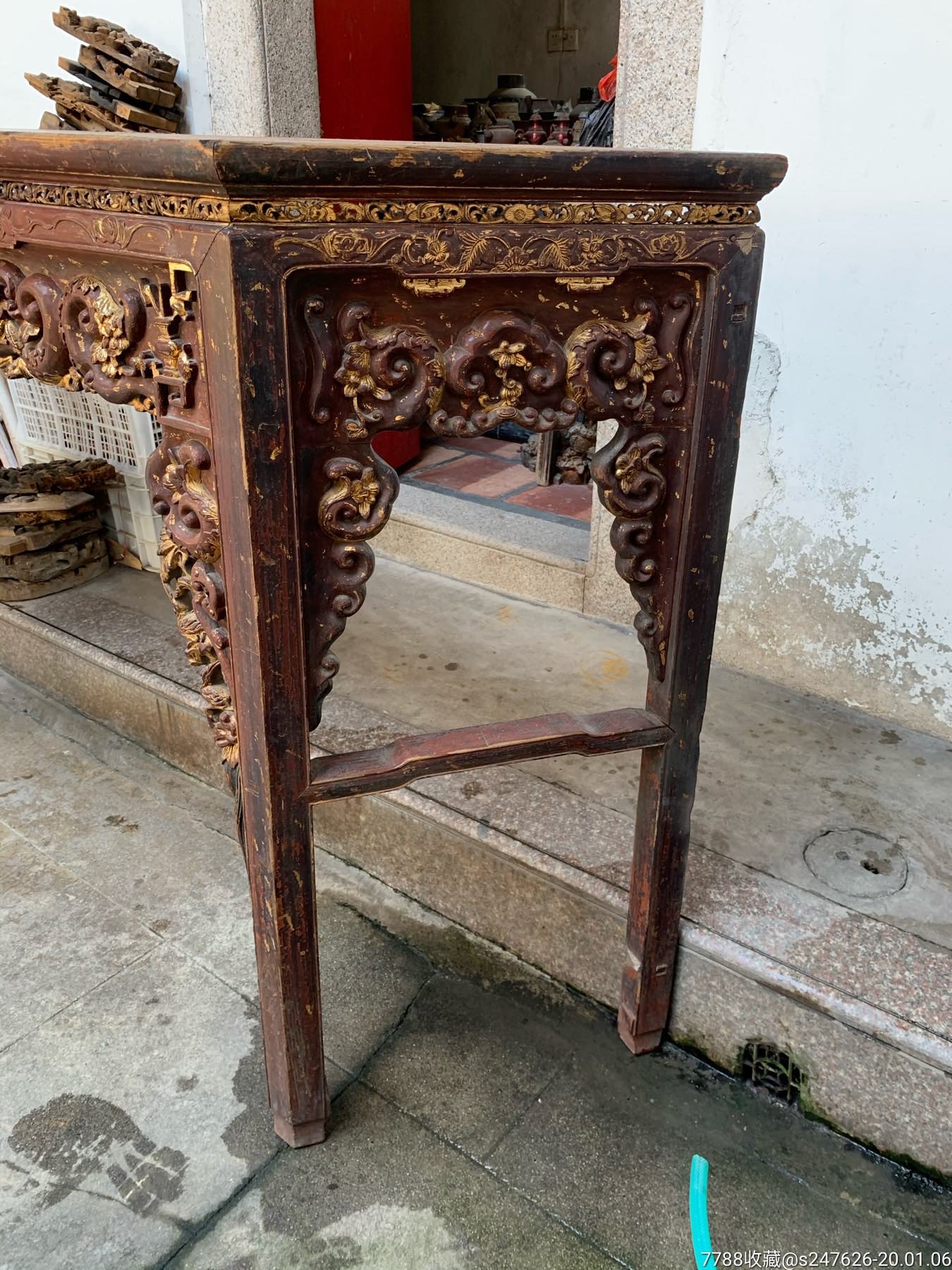 潮州漆家具:清代红漆半厅几一只