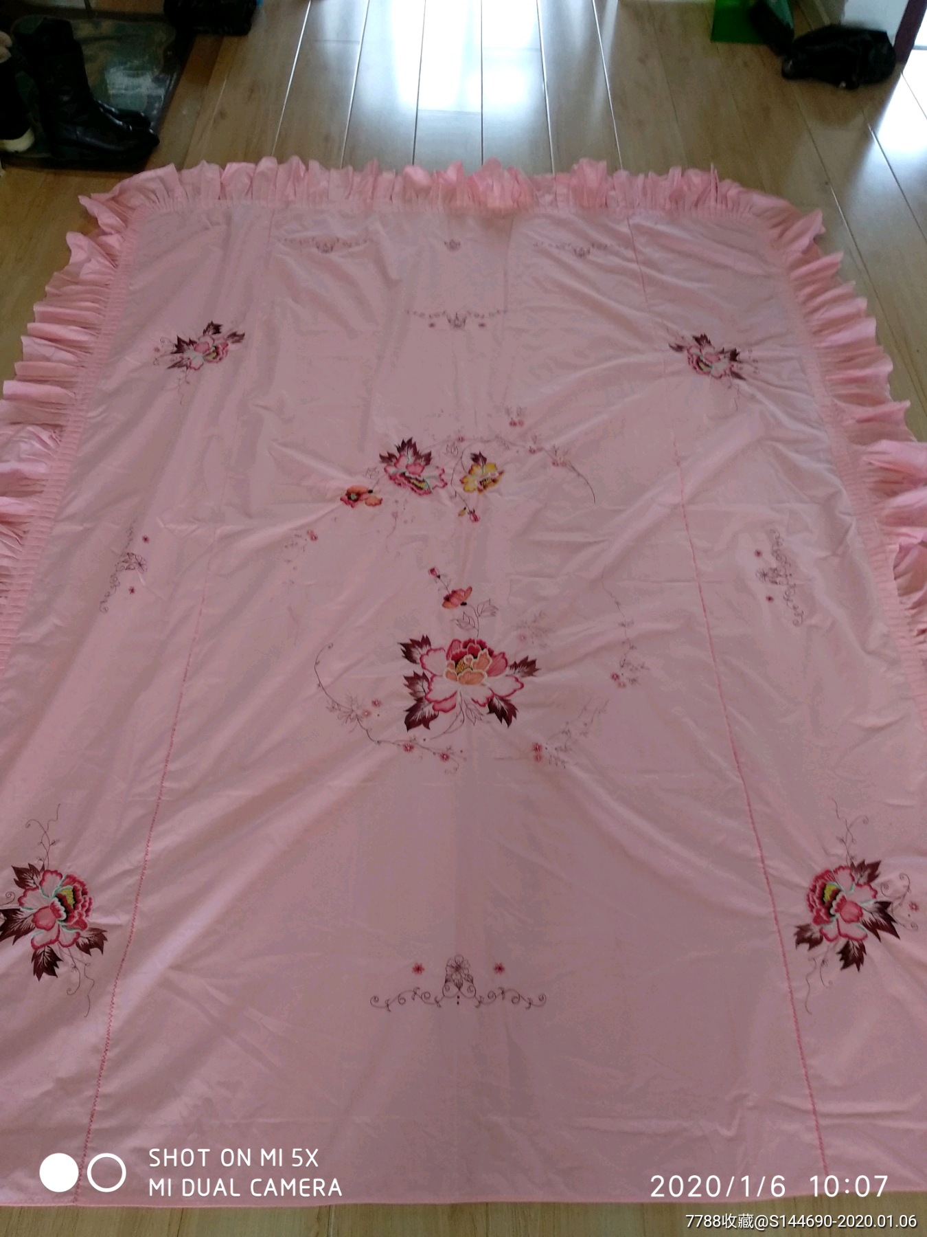 老式绣花单人床床罩