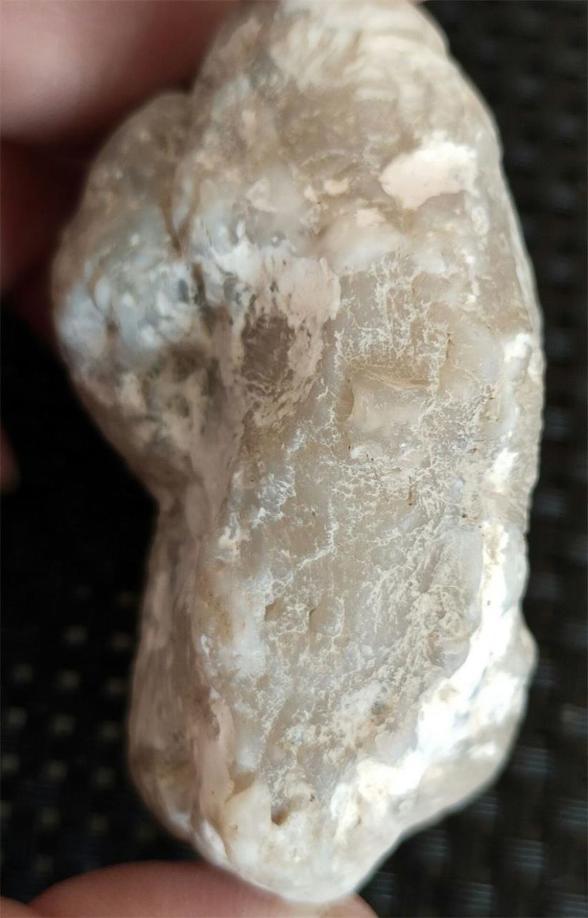 内蒙古蛋白石原石图片图片