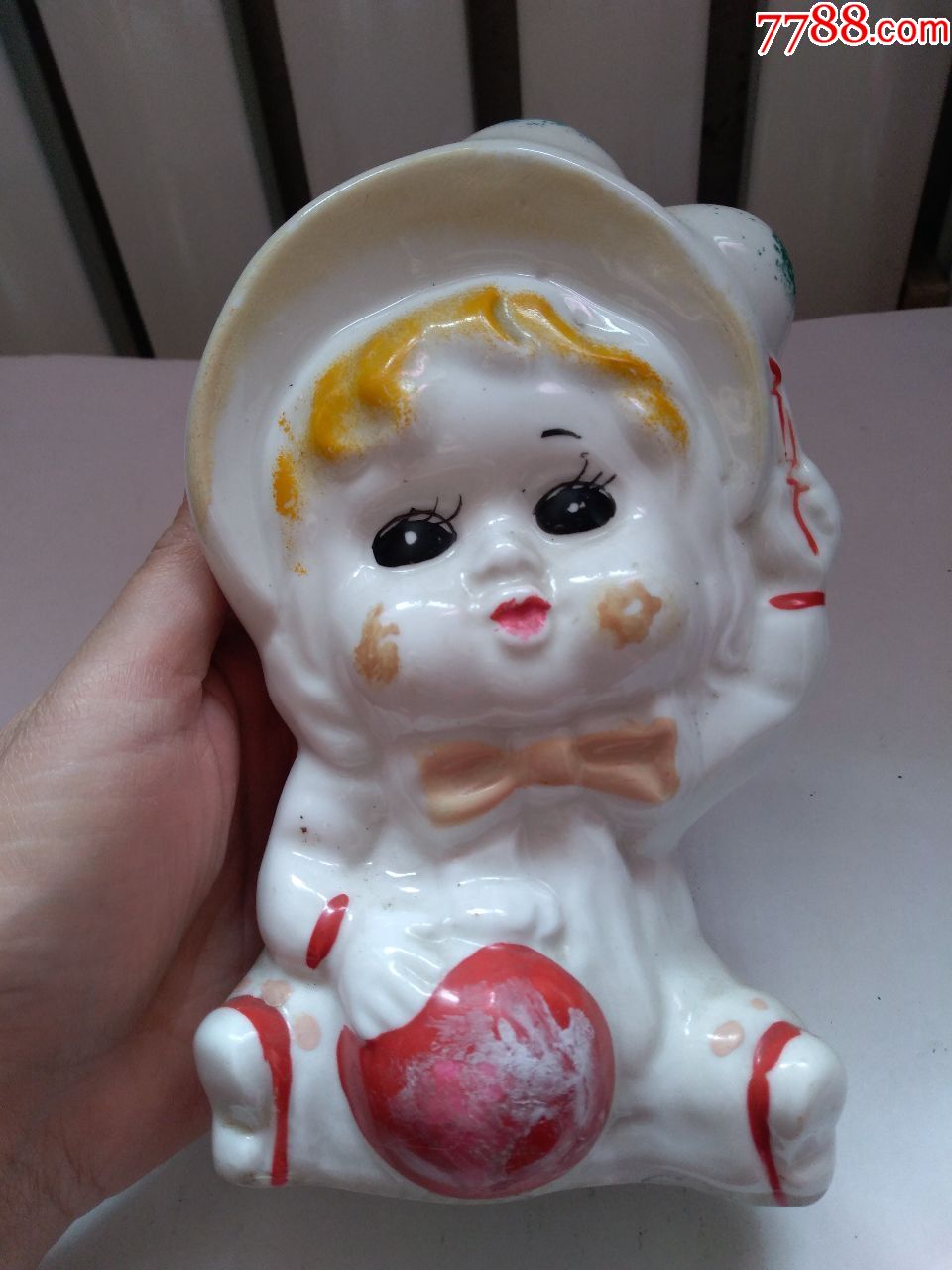 八十年代老陶瓷纯钱罐可爱小女孩点图可放大