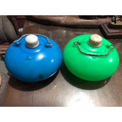 塑料烫水壶一对(au22400881)_7788收藏__收藏热线