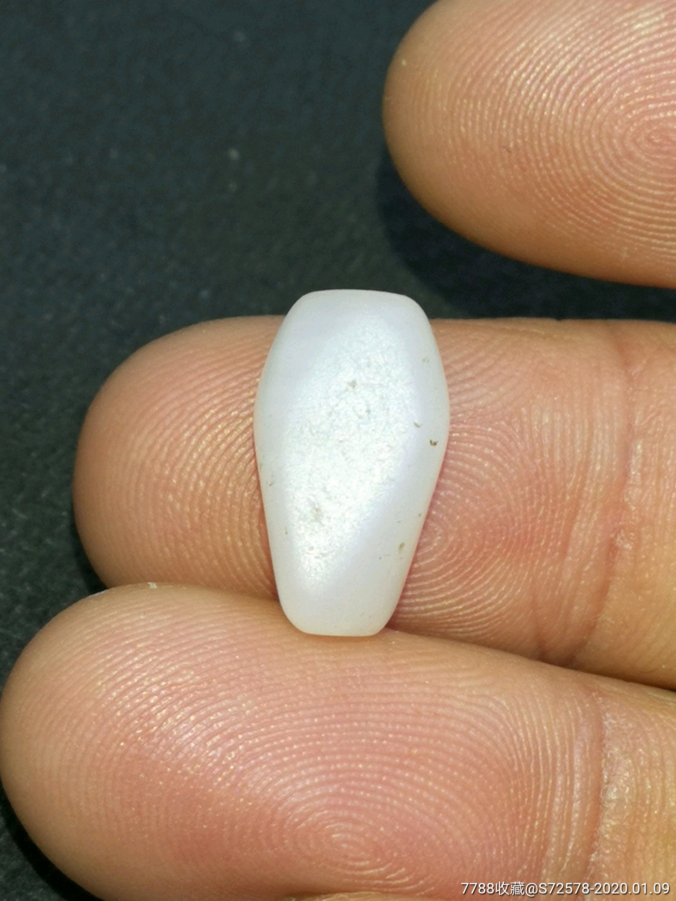 千年白玉髓楞珠