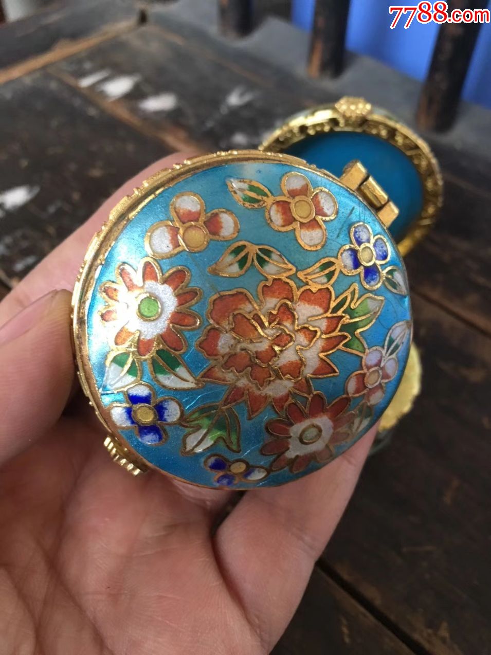 创汇期景泰蓝烧蓝首饰盒一对