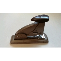 老文具，年代戏影视道具，五十年代通用牌钉书器(se70663742)_7788收藏__收藏热线