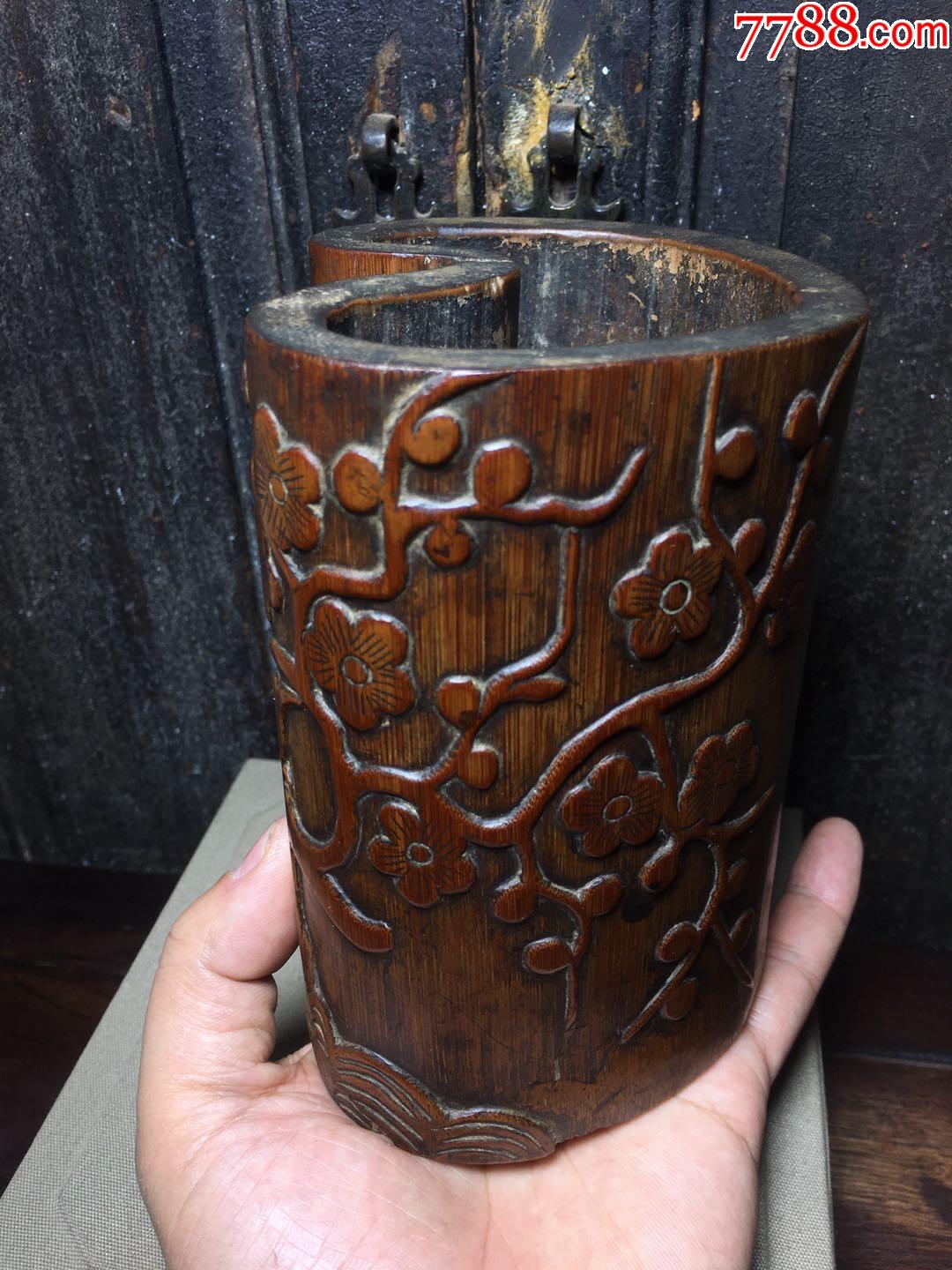 清代书卷竹笔筒