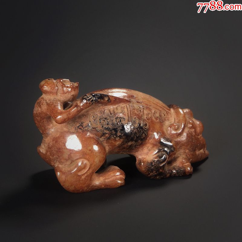 老和田玉青白玉受沁圆雕羽人骑神兽摆件书镇古玉老玉收藏