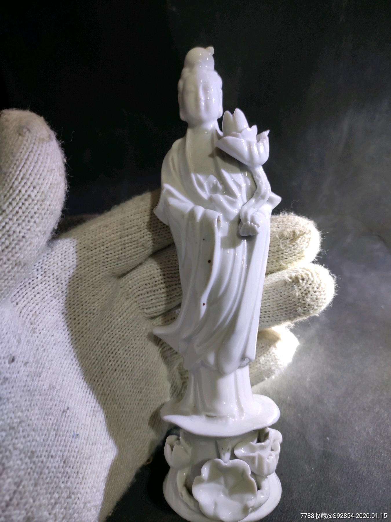 德化窑观音像_单色白瓷_图片鉴赏_收藏价值_7788白瓷收藏