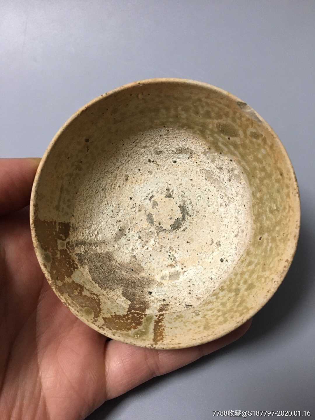 原始青瓷碗图片