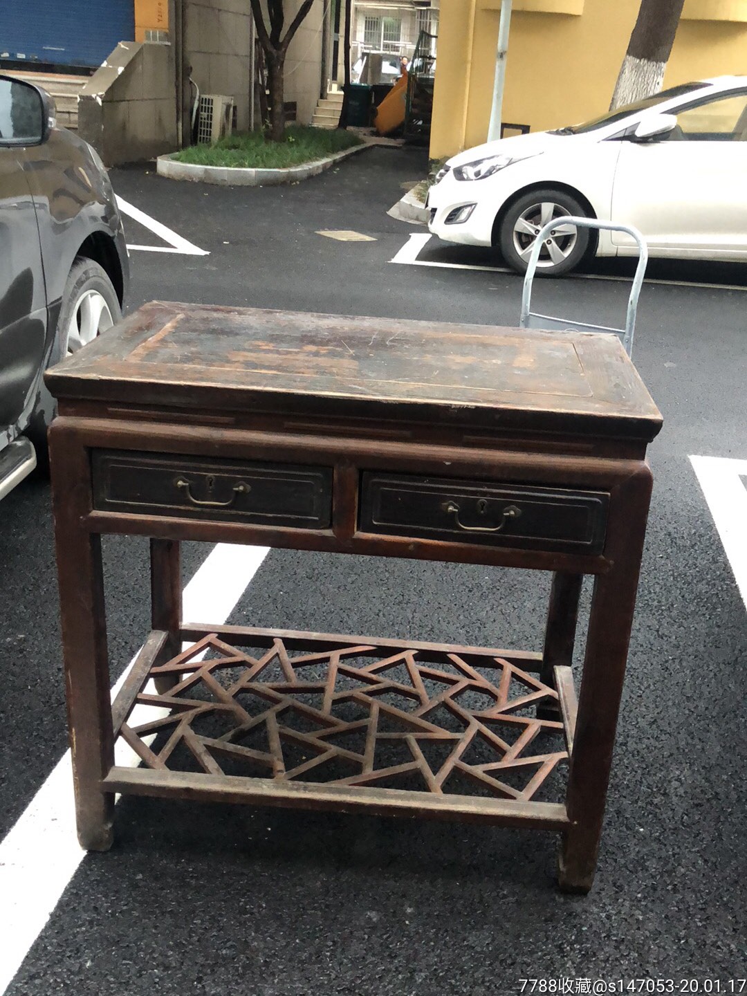 一个大木桌民国或更早