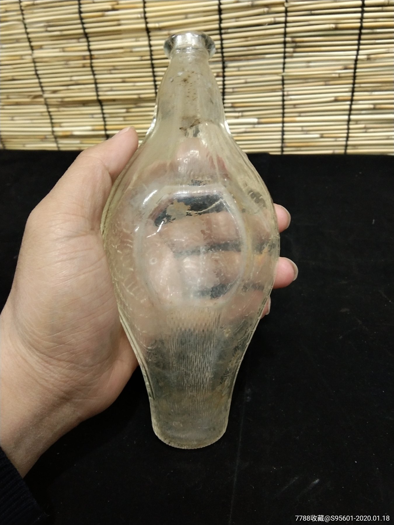 文革玻璃奶瓶鸽子型