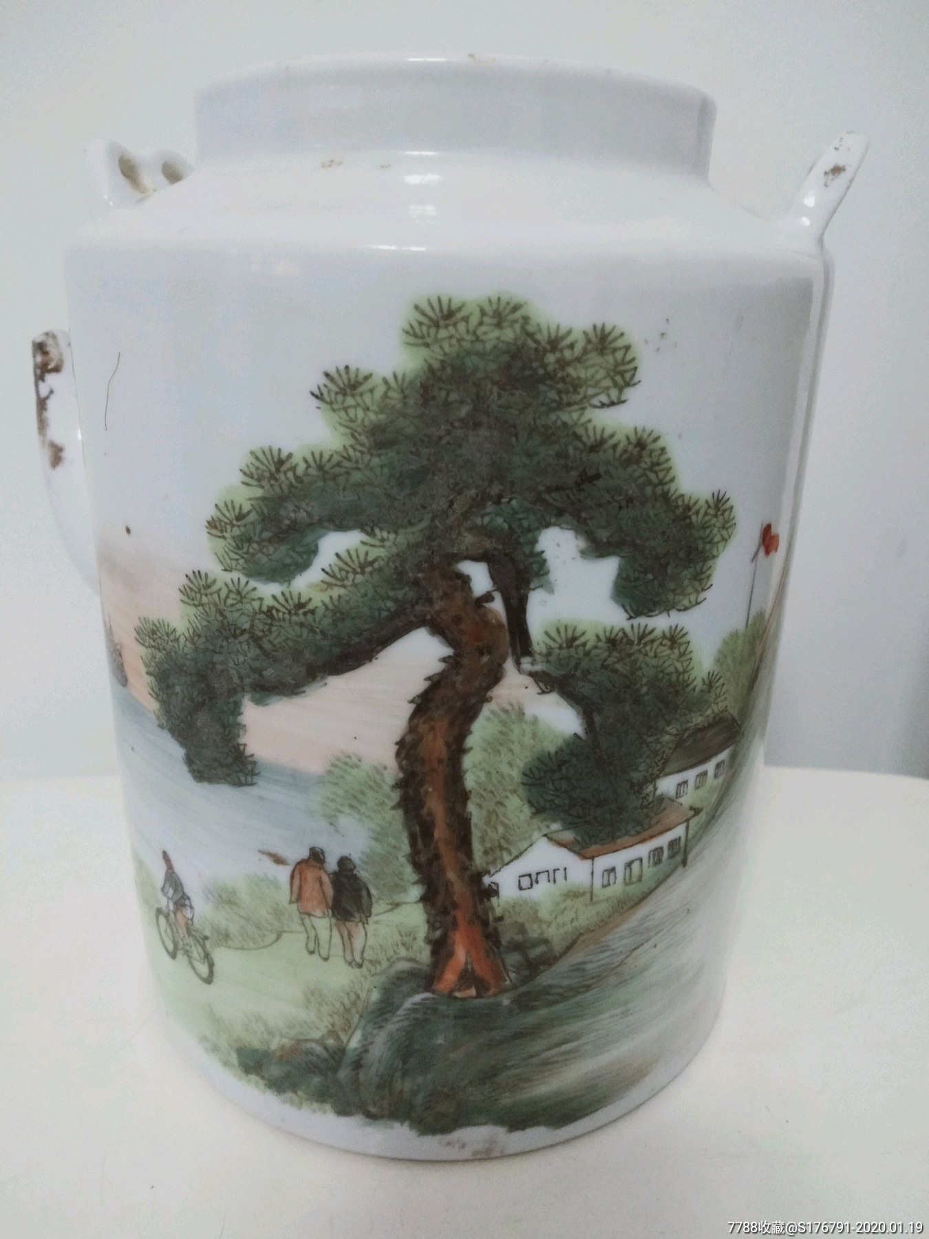 山水大茶壶