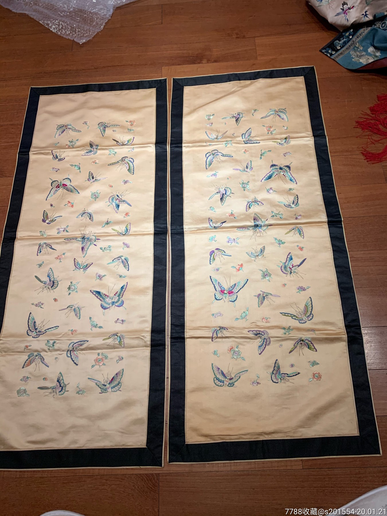 清代百花白蝶挽袖