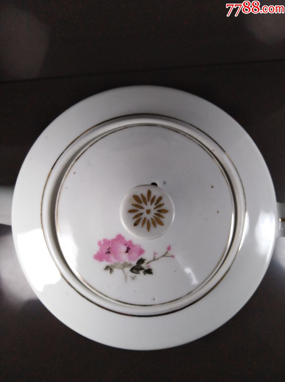 景德镇为民瓷厂孔雀牡丹金杯壶