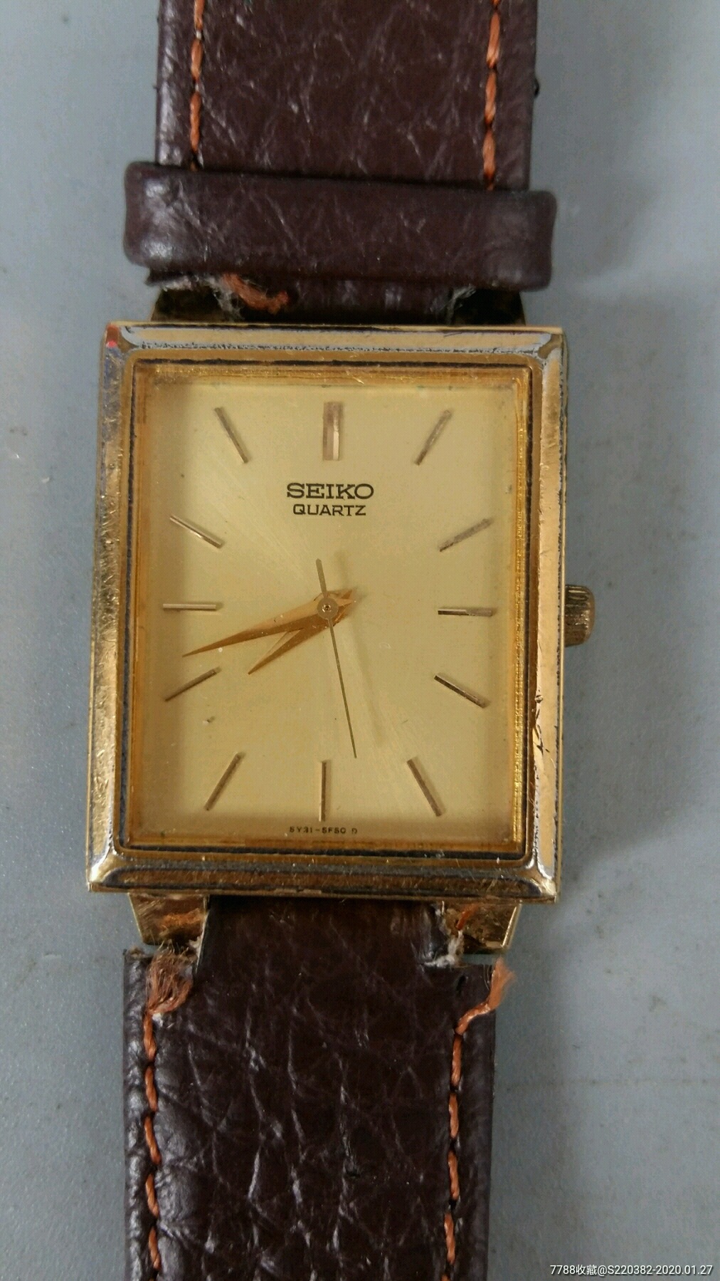 老精工镀金石英手表