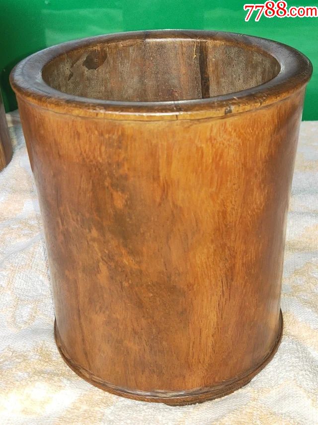 136清代老黄花梨笔筒一个,尺寸15-14公分_价格10000元_第1张_7788收藏