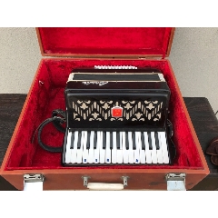 手凤琴(se70841746)_7788收藏__收藏热线