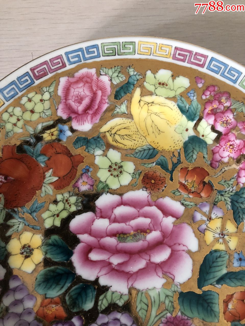 广东潮汕出口瓷潮彩《百花不落地》大赏盘