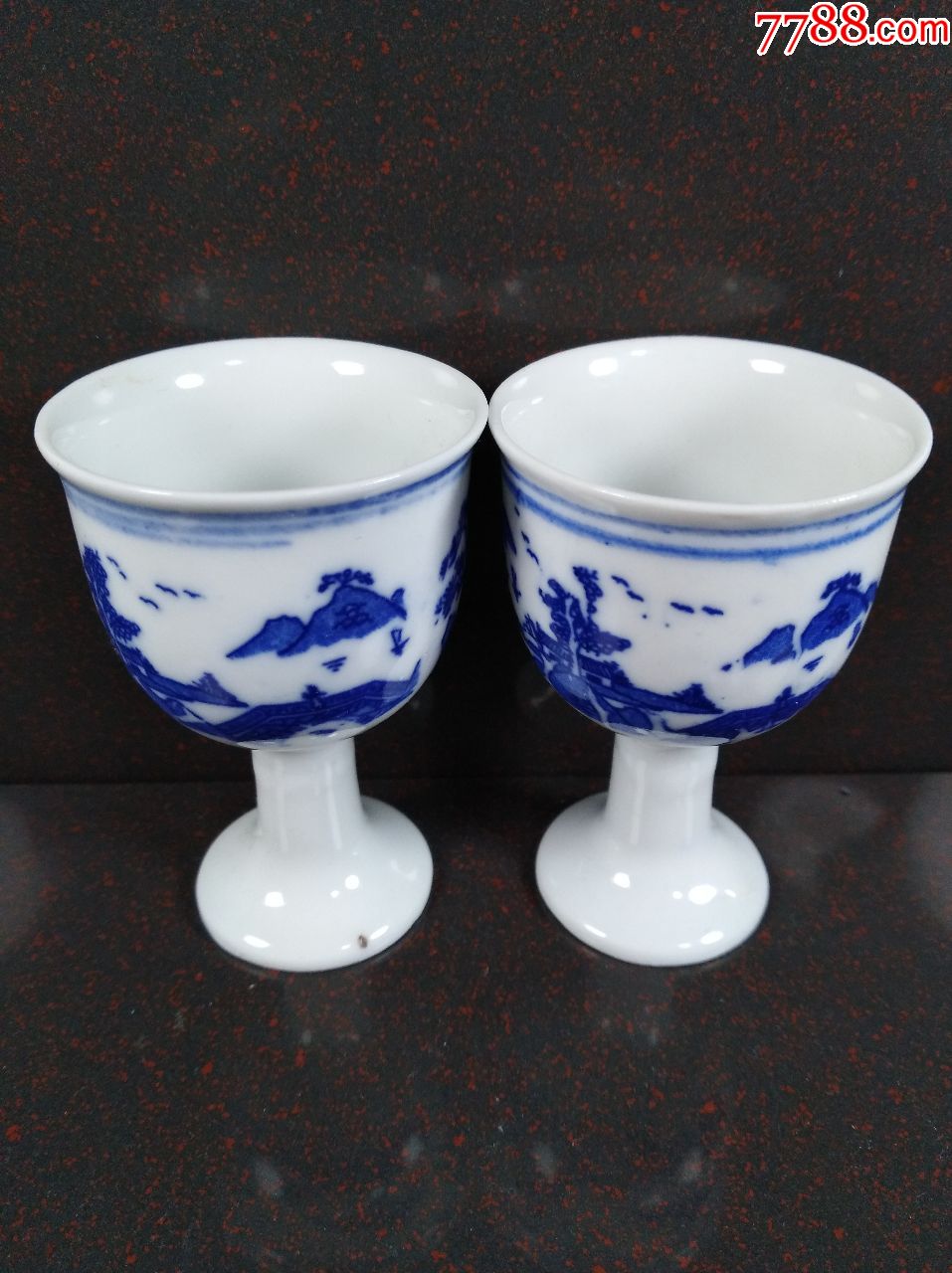 景德镇薄胎青花山水酒杯一对
