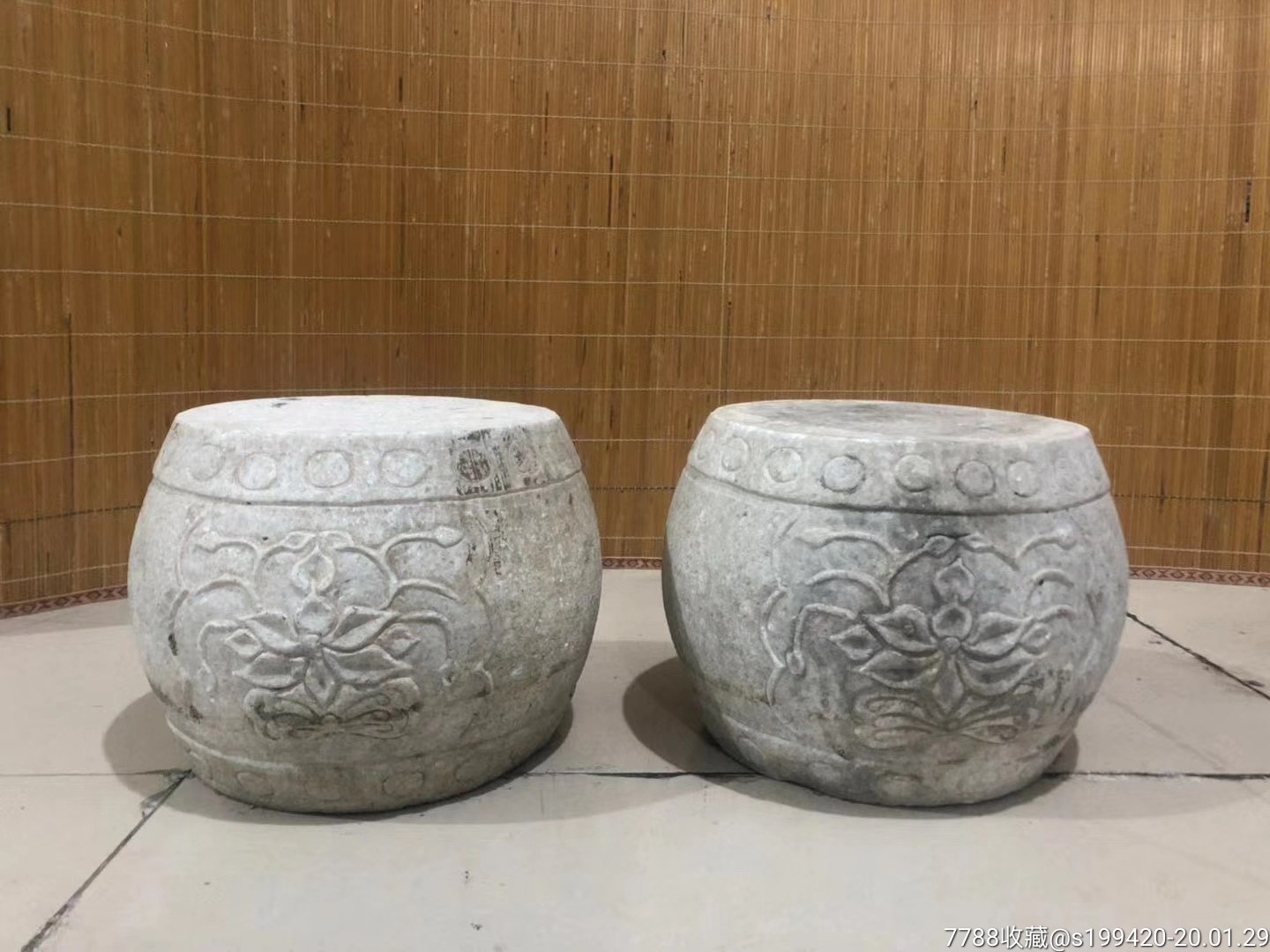 清代汉白玉石鼓一对造型独特雕工精细皮壳包浆浑厚