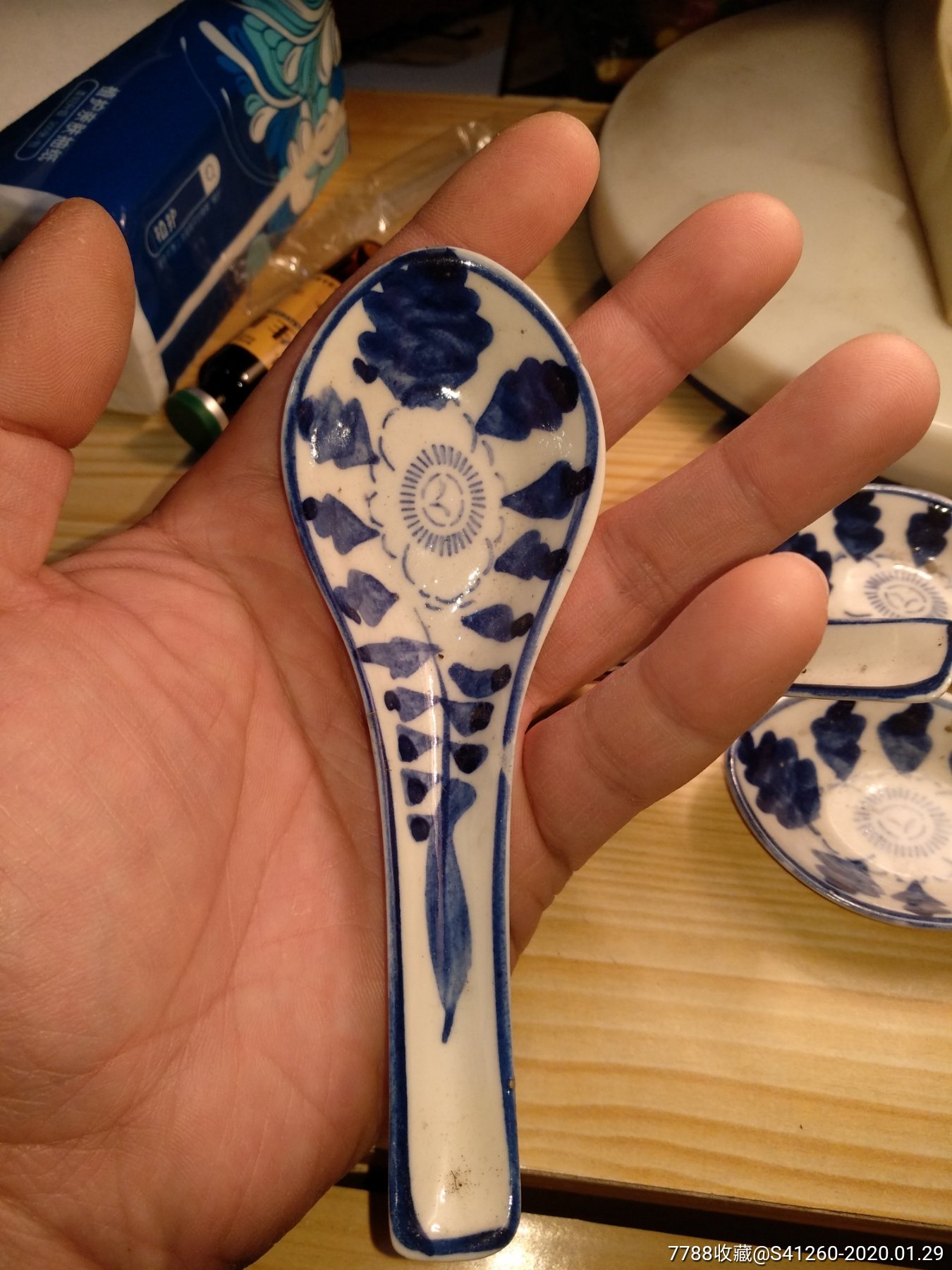 民国手绘青花瓷勺子