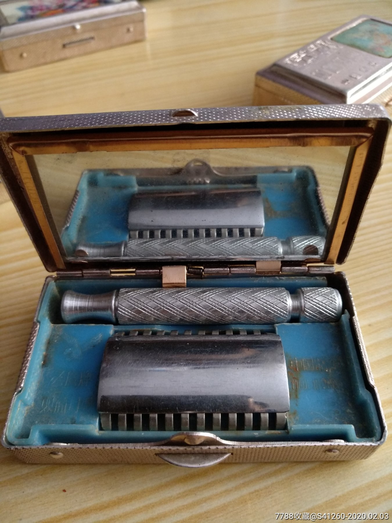 飞鹰双头荷花剃须刀老物件