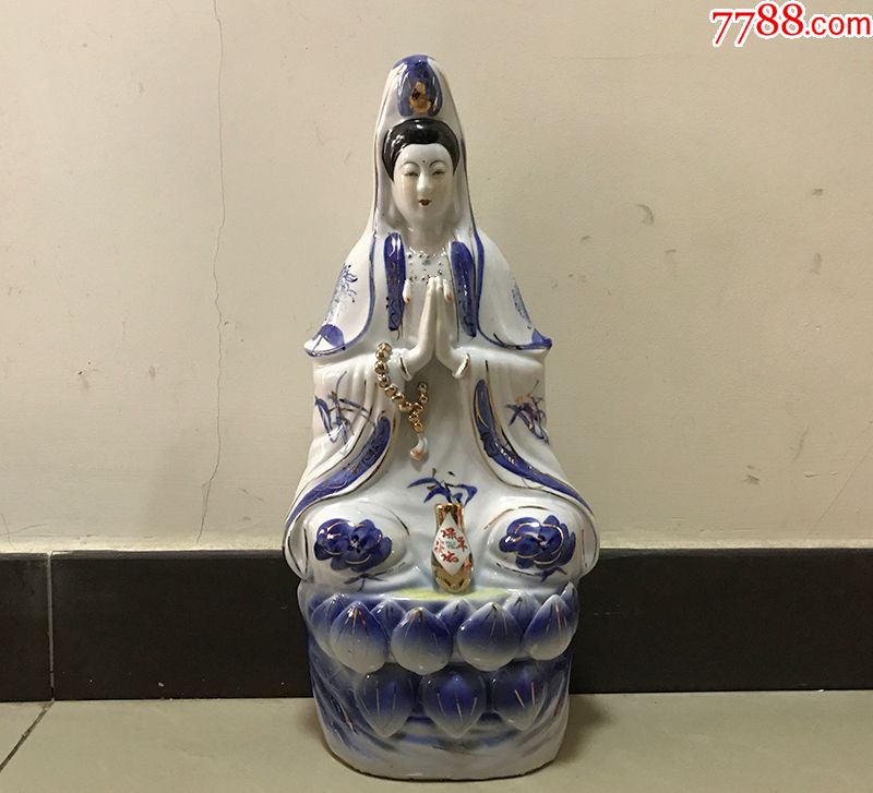 八十年代厂货青花手绘描金双手合十坐莲观音菩萨像摆件镇宅保平安